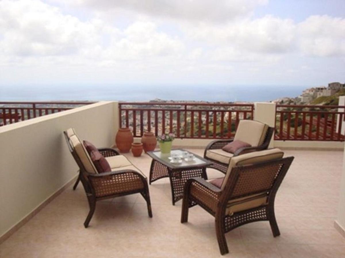 Christina Hilltop C16, Peyia Exterior foto
